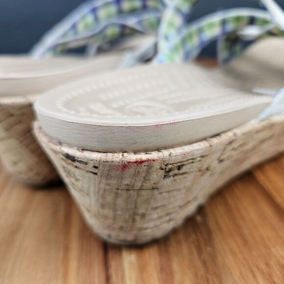 Crocs A Leigh Sandals Womens 10 Strappy Beige Slip On Casual Wedge Heels 11847 - Picture 4 of 13